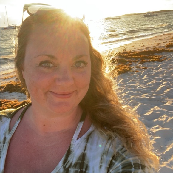 Poshmark profile picture for @nation